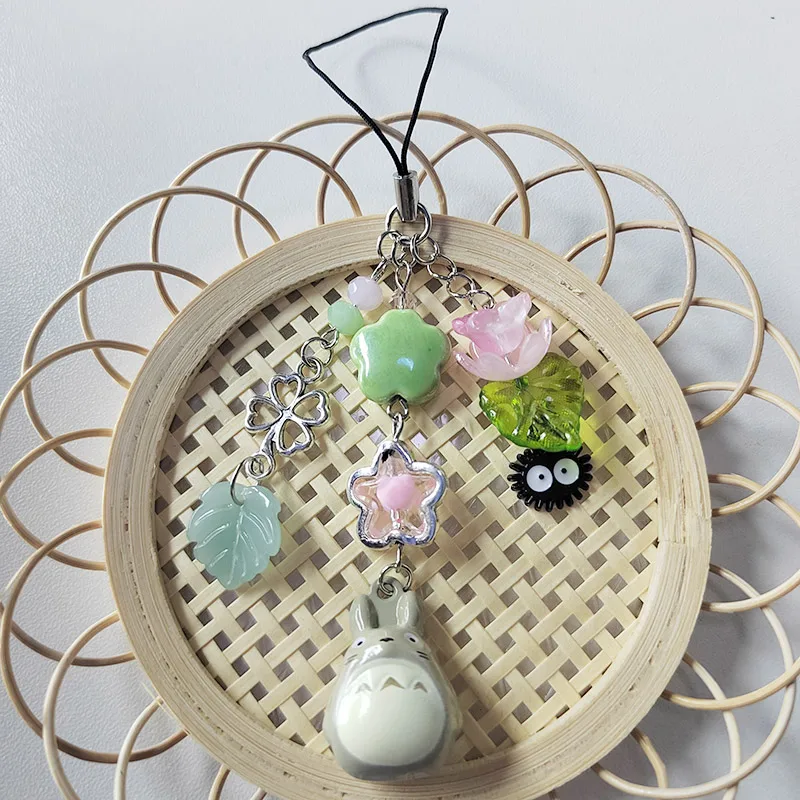 Handmade four leaf clover beaded phone charm y2k leaf fairy keychain