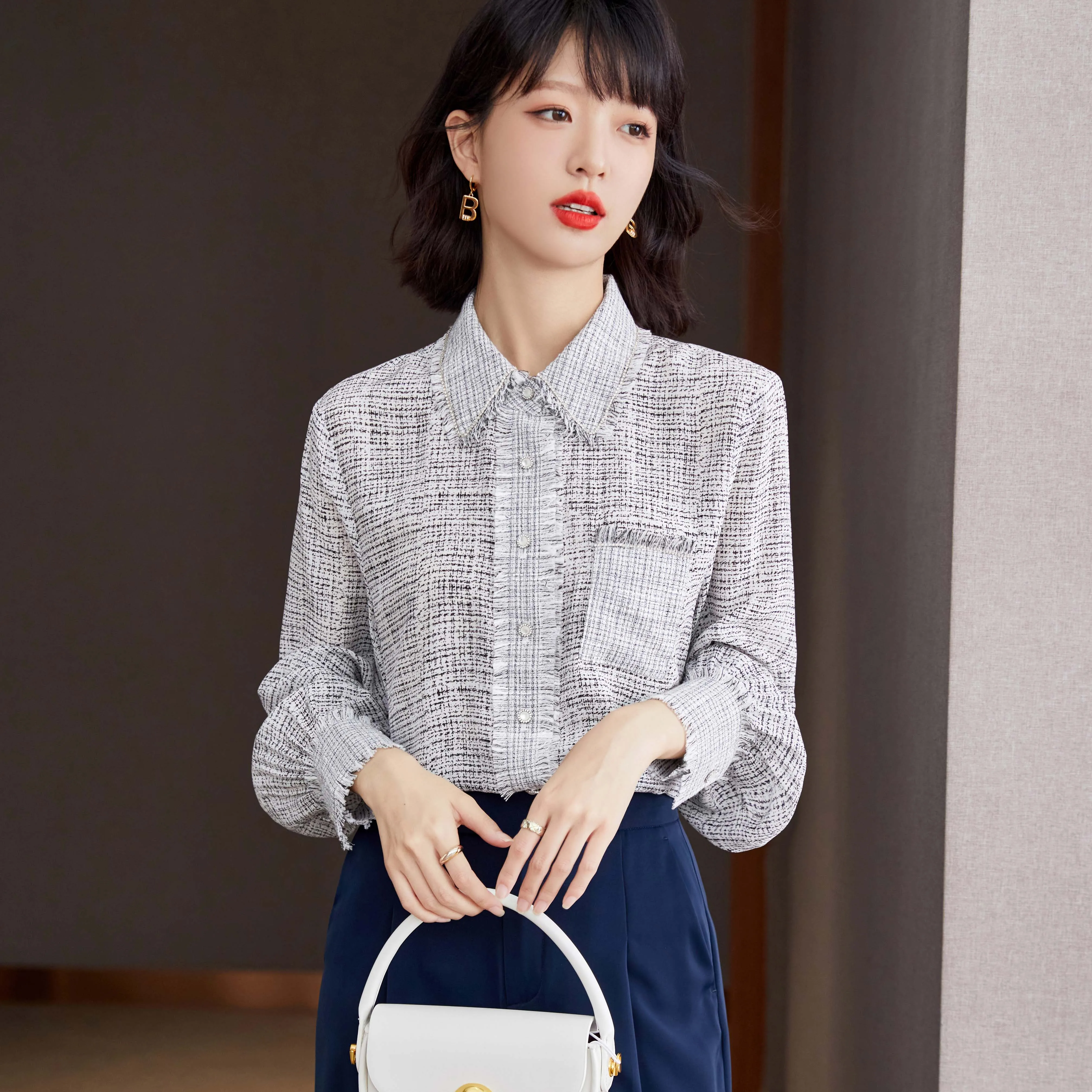 Long Sleeves Elegant Feminine Shirts for Women 2022 Style Luxury Lattice Striped Shirt Korean Fashion Women's Social Blouse Tops