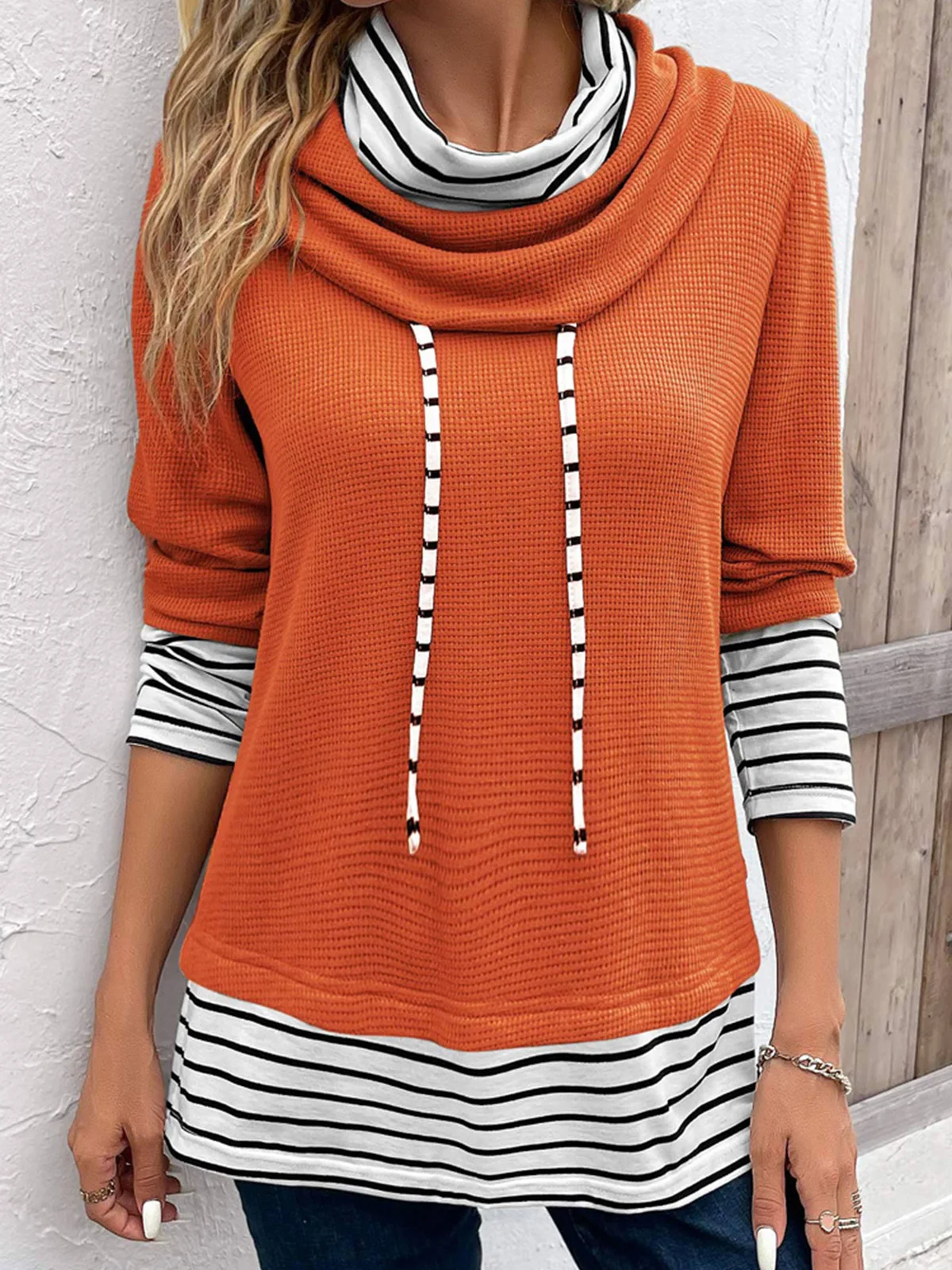 Рисунок 2 - Свитшот женский однотонный в полоску