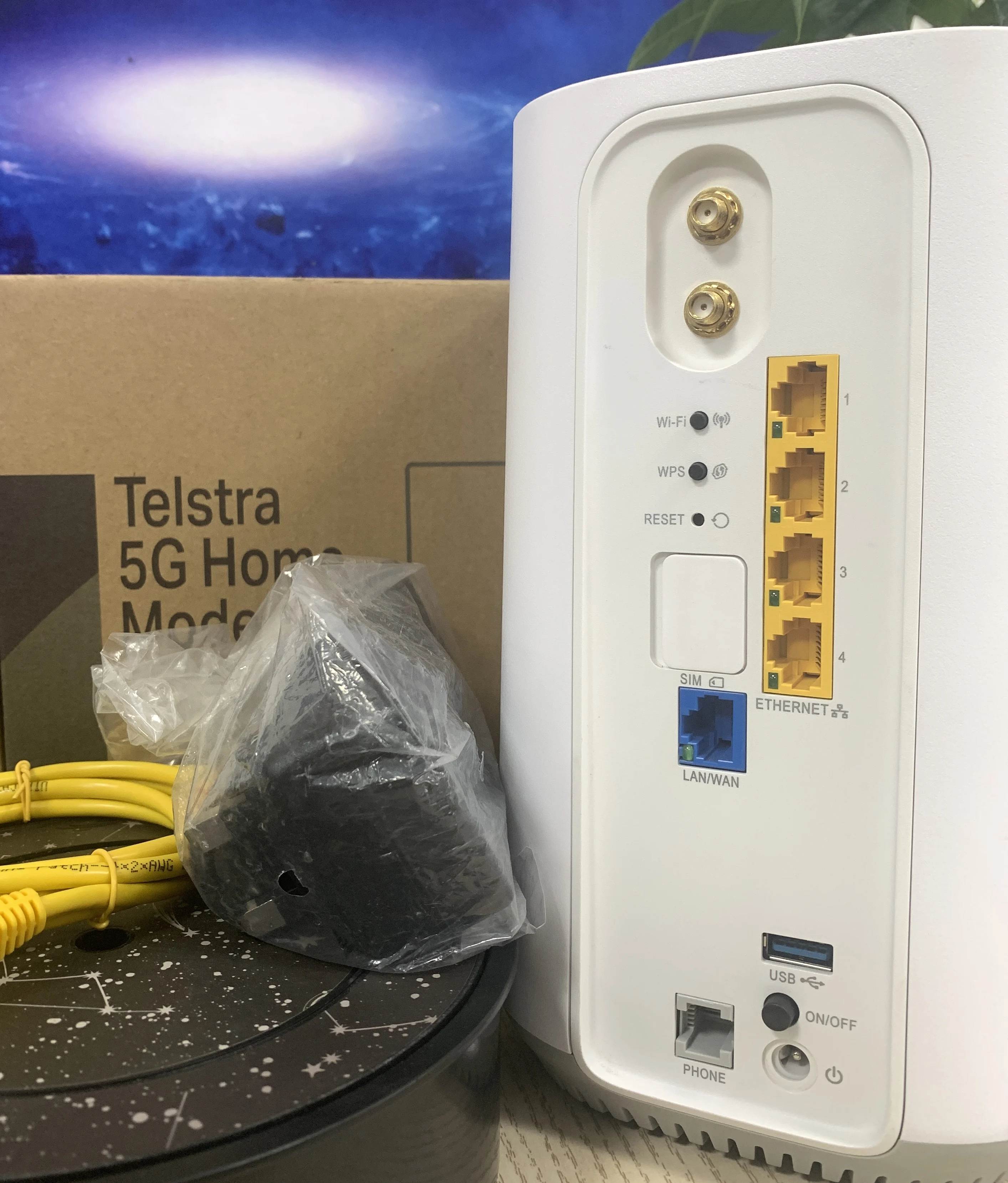ZEARTS Unlocked Arcadyan Telstra 5G Home Modem AW1000 Wi-Fi 6 AX3600  5G CPE  （ second hand 95%new）