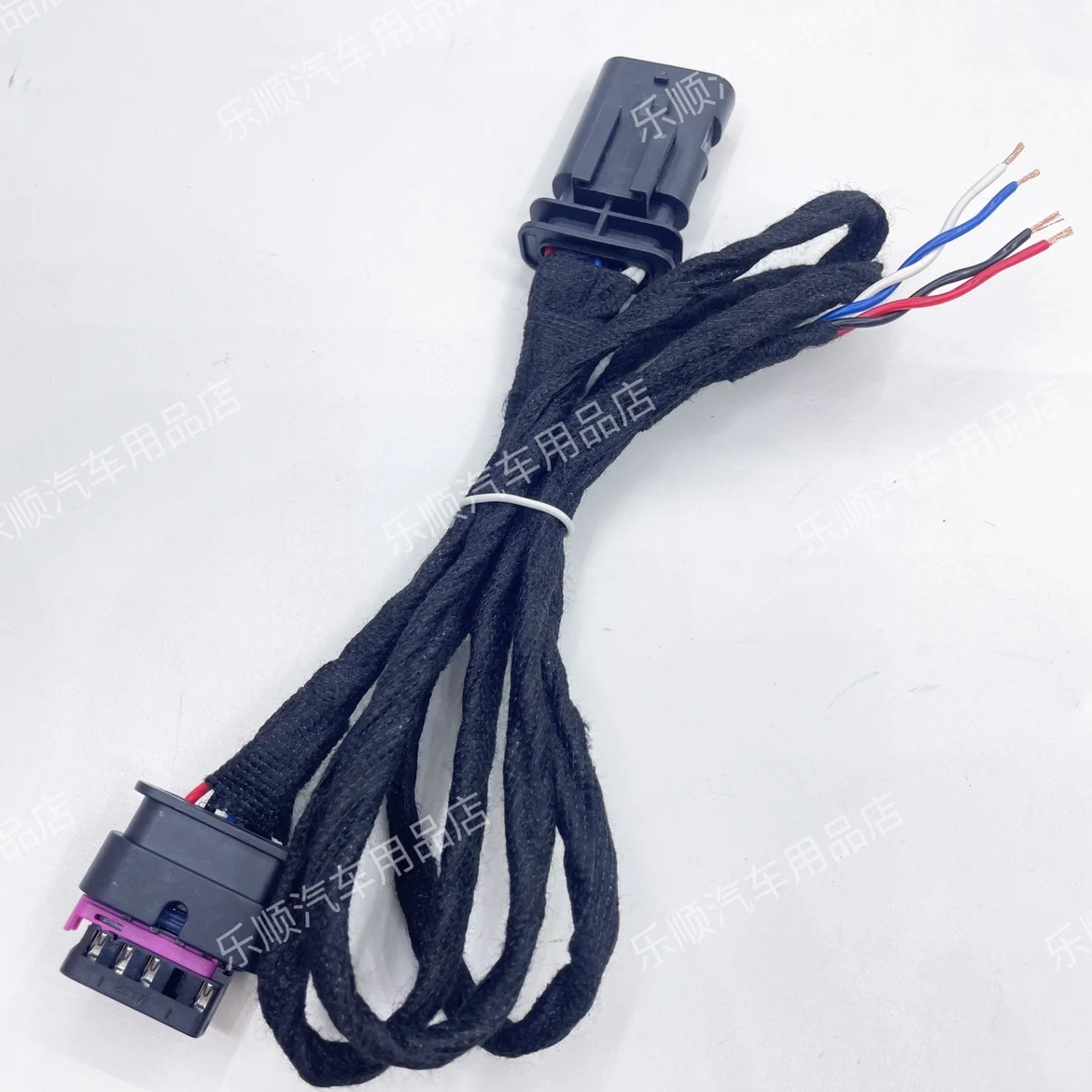 

Applicable to Tesla 5P Plug taillight power-taking and installation lip taillight wiring harness adapter cable