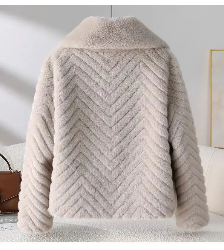 Popular high-end Hepburn style short Coat for women's Winter 2026 new Mink coat Ladies Fur Jackets Fox Fur Car Strip Mink Jacket
