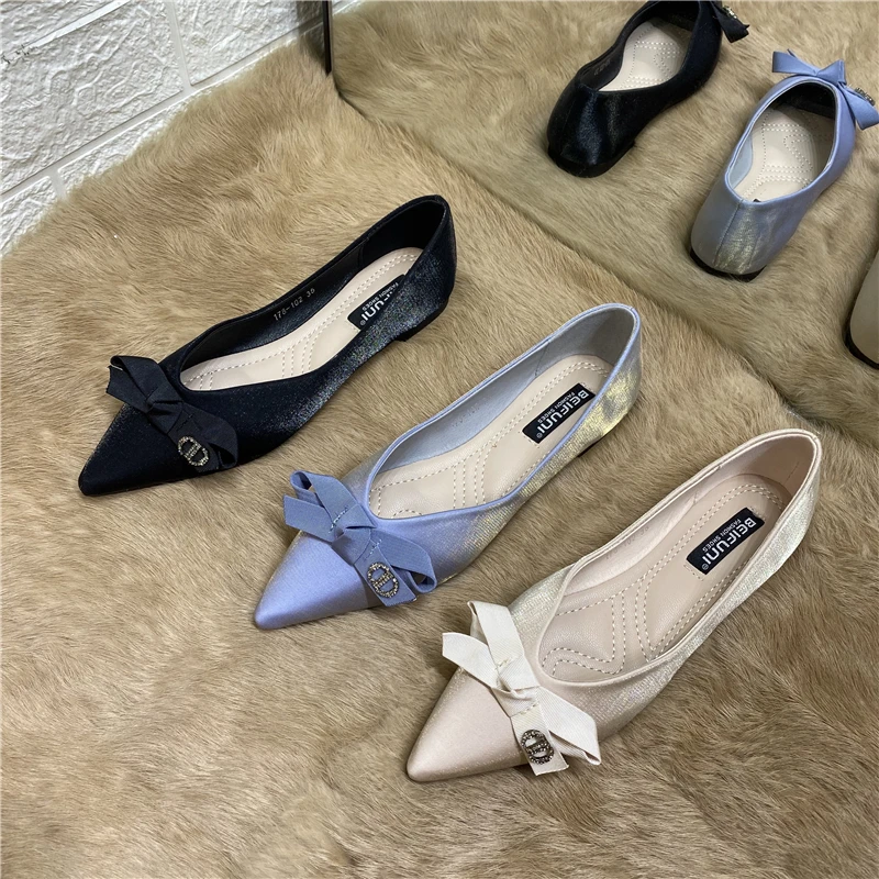 Bow Pointed Single Shoes Women's Flat Ballet Women's Shoes Spring 2022 New Versatile Soft Sole Bridesmaid Shoes Large Size 46 3