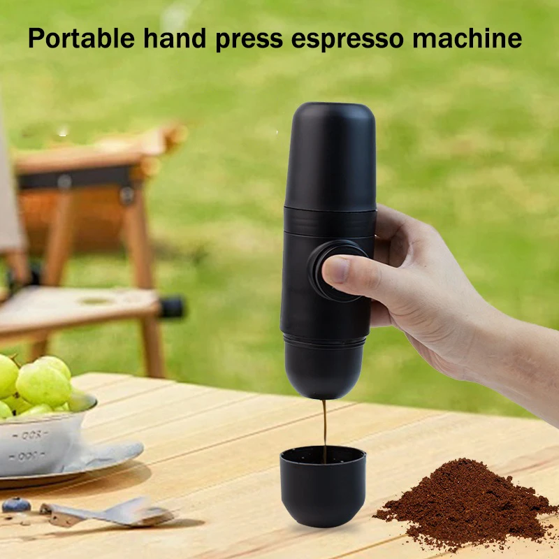 Manual pressurized coffee machine, small and portable handheld