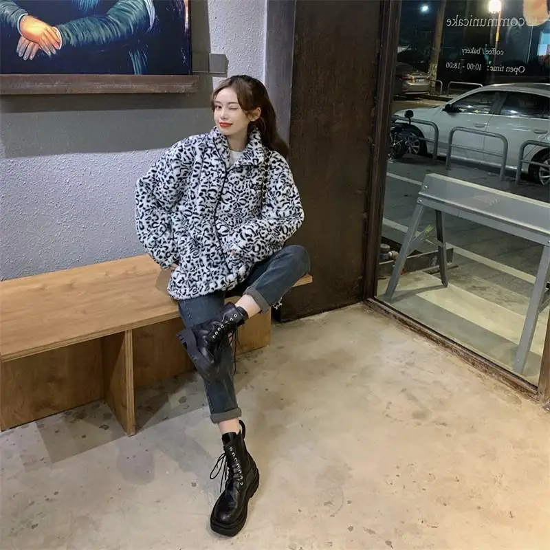 Chic Korean Fashion Style Overcoat Casual Zebra Pattern Plush Jacket Winter New Thick Warm Short Jacket Women All-match Jackets