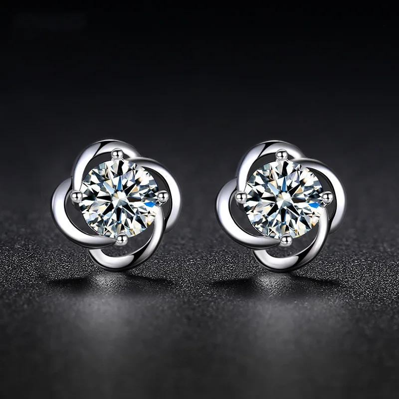 Imitation Mosang diamond earrings Xia Xiaozhong design 50 minutes diamond zircon four claw earrings simple new in 2022