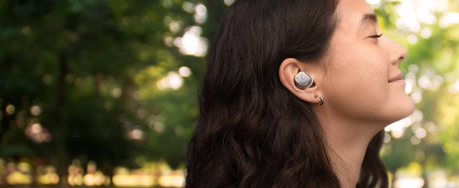 MOMENTUM True Wireless 4