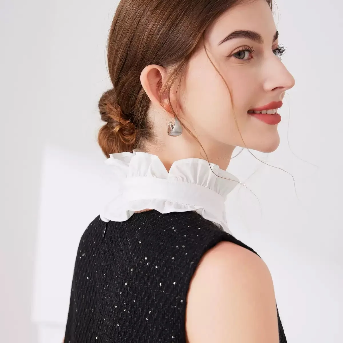 Vintage Lace Ruffled Detachable Collar