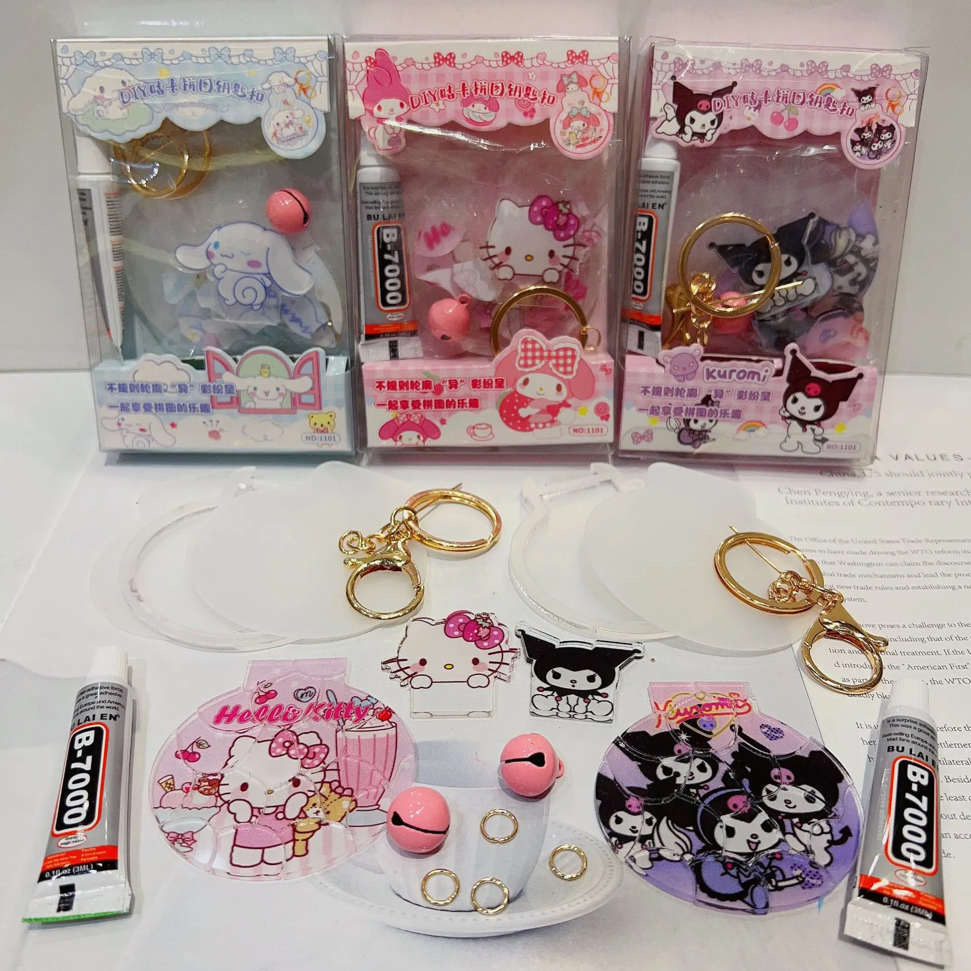 

18pcs/Box Sanrio Kawaii Keychain Kuromi Cinnamoroll My Melody Hello Kitty Japanese Cartoon Good Looking Pendant Creative Sticker