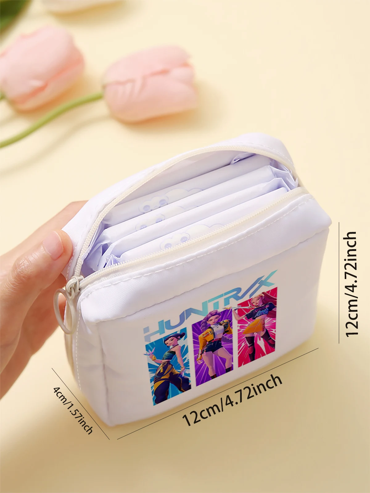 Cartoon pattern printed sanitary napkin storage bag, women's lightweight tissue bag, sanitary tissue bag