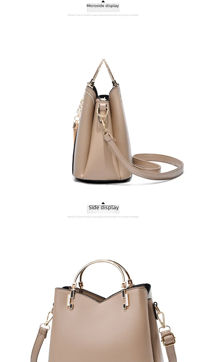 Bolsa na cor azul e branca