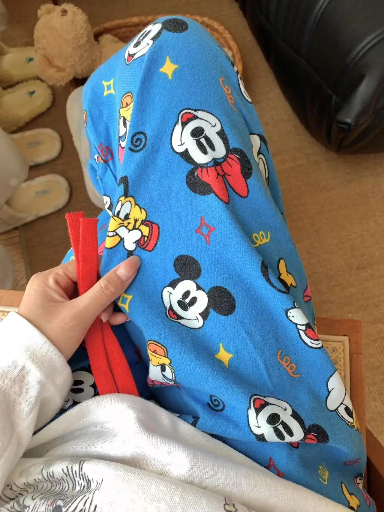 Calças Longas Confortáveis de Aodão 00% para Uso Doméstico, Soltas e Ideais para Jovens em Ambientes Casuais