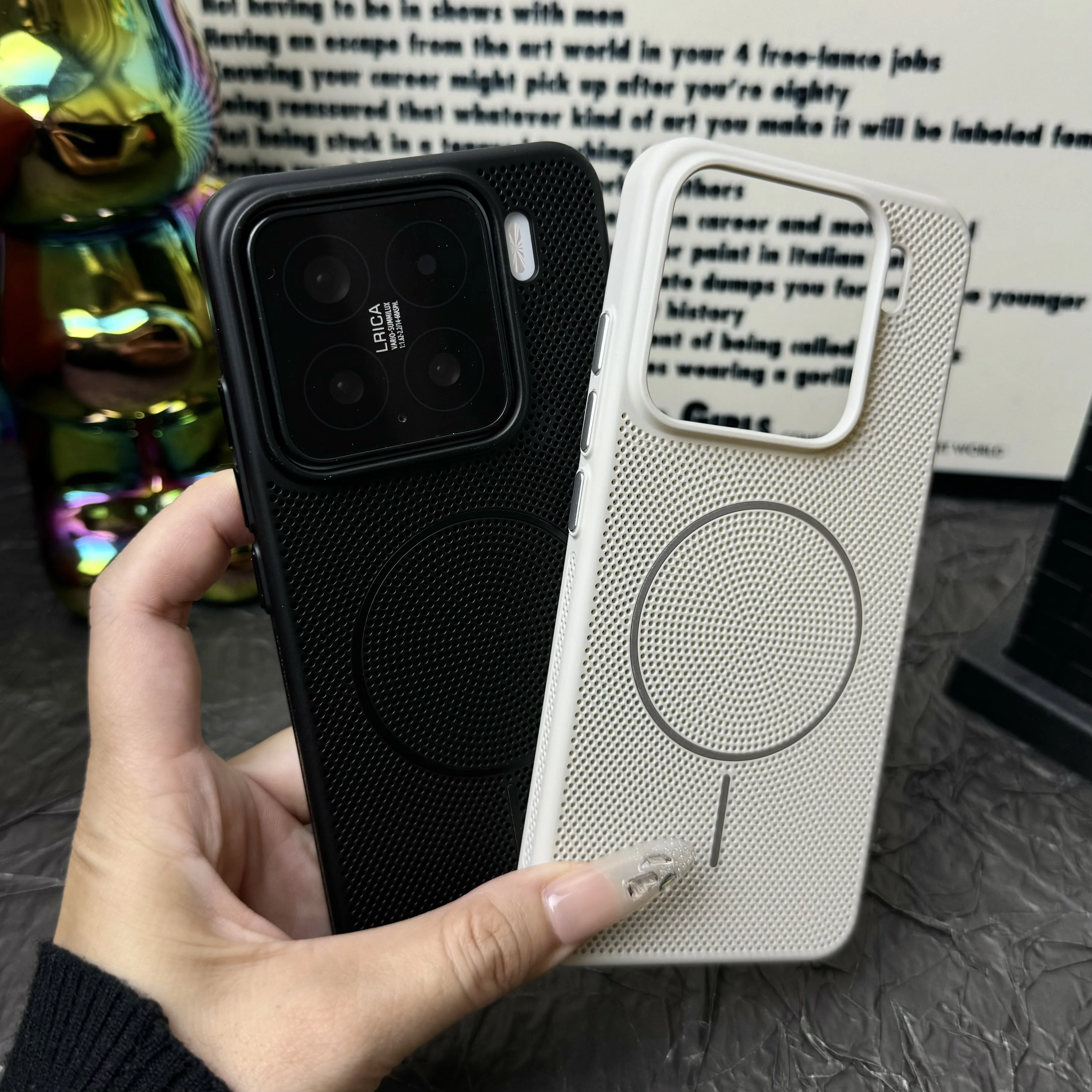 Magnetic Heat Dissipation Breathable Mesh Hard Cover - Shockproof & Wireless Charging Compatible Case