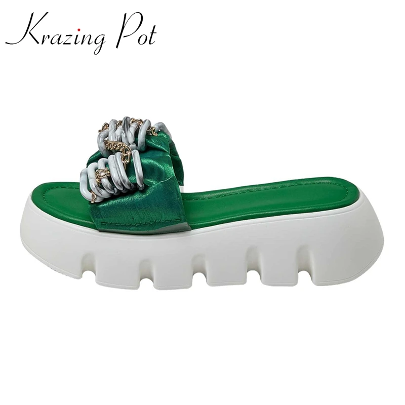 

Krazing Pot European Style Microfiber Peep Toe Thick Bottom Platform Slides Chain Decoration Fashion Women Outside Slippers L52