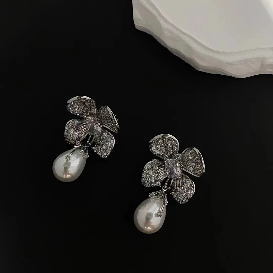 Fashion Vintage  Luxury Temperament  Zircon inlaid pearl Series Earring for women's Girl party gift  Jewelry wholesale free ship