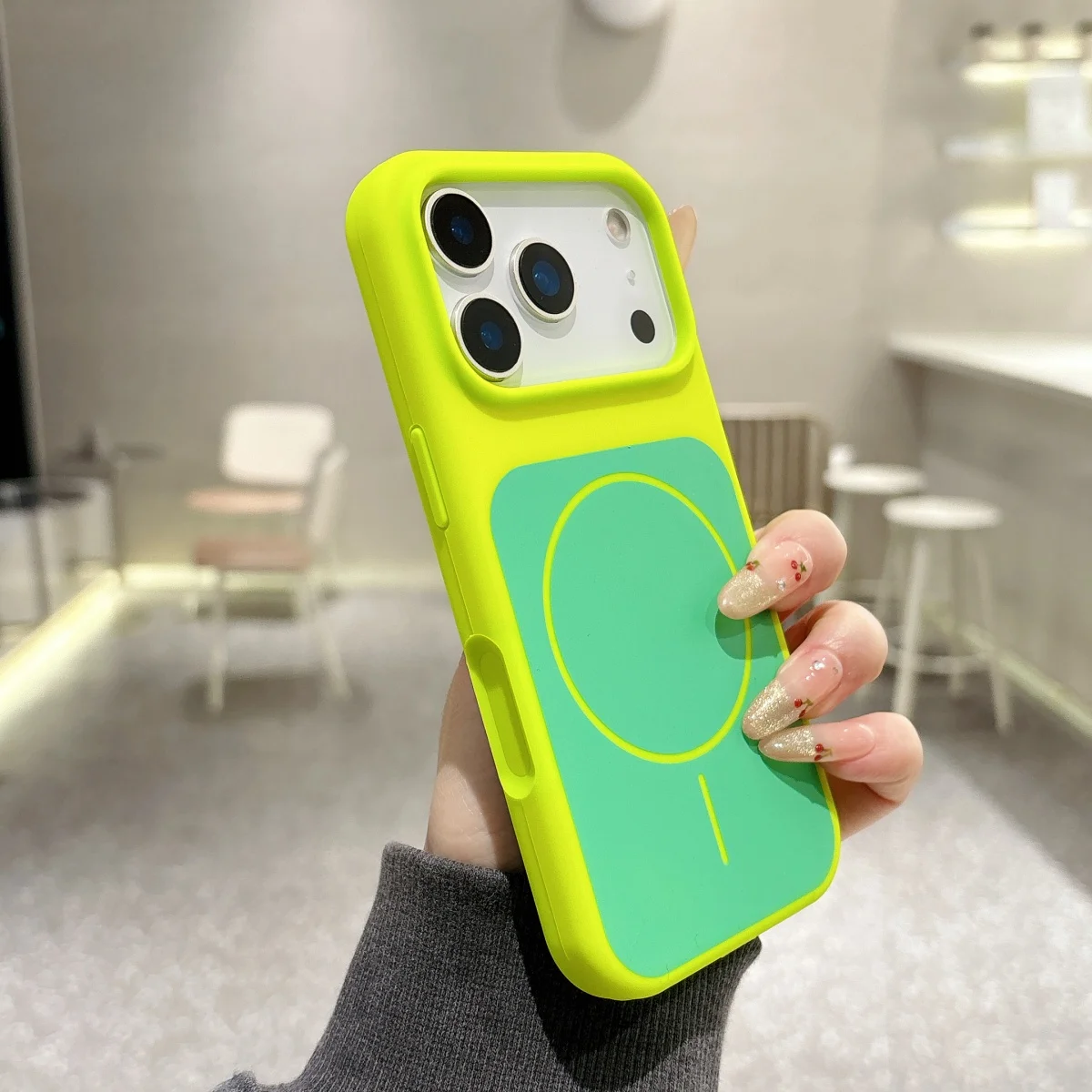 Luxurious Hit Color Liquid Silicone Magnetic Phone Case With MagSafe Charging Compatibility