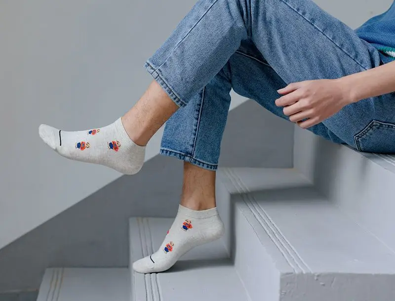 Socken Weiblichen Frühling Und Herbst Mid-rohr Stickerei Bär Schlauch Nette Casual Einfarbig Sport Pile Kawaii Socken Harajuku calcetines – Detail 11