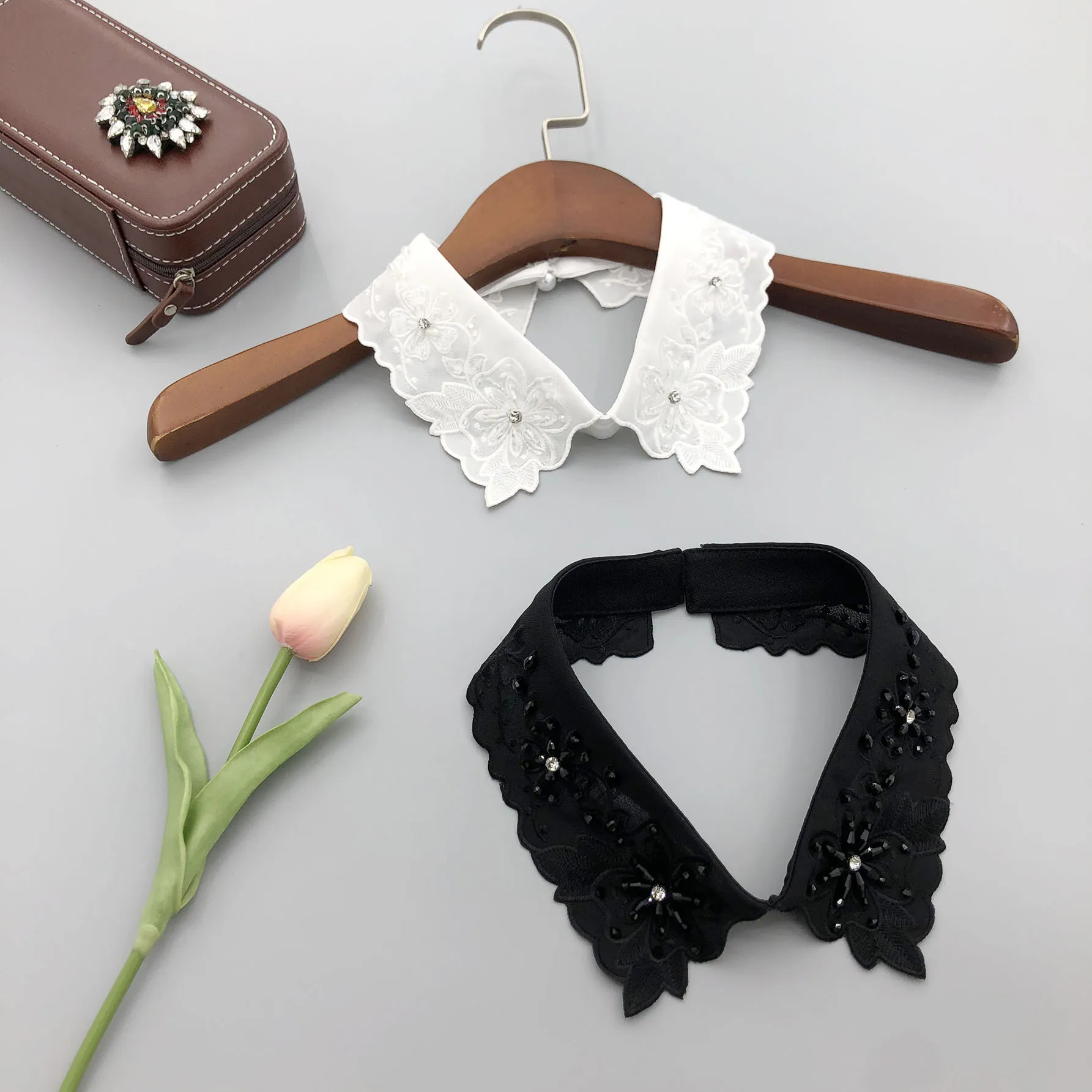 

White Fake Collar for Women Floral False Collar Vintage Shirt Detachable Clothes Accessories Lapel Blouse Top Shirt Collar