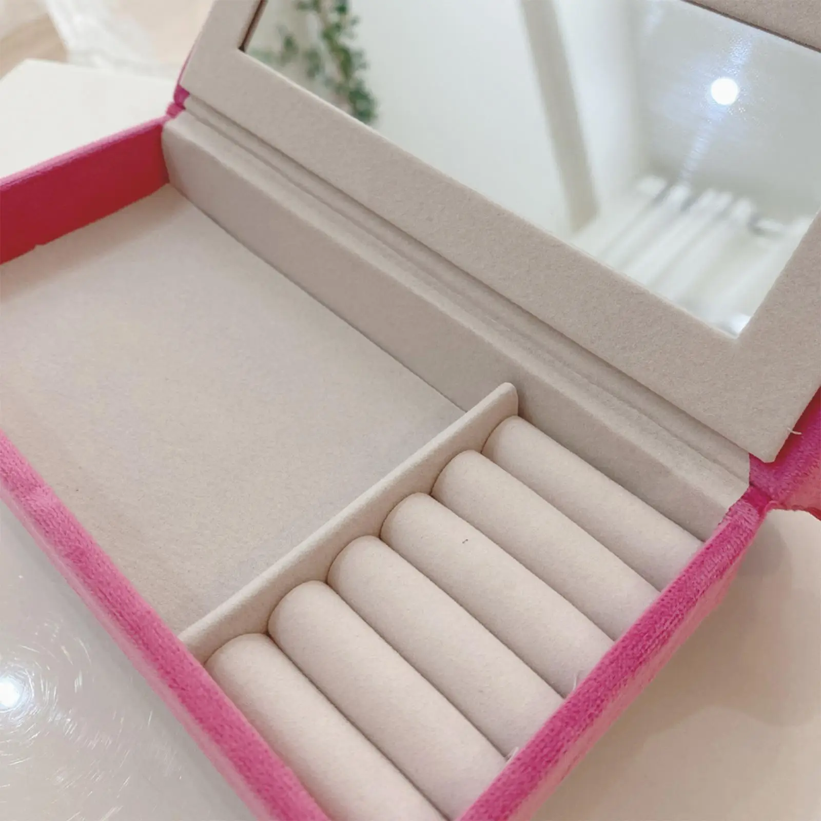 Elegant Jewelery Box Showcase Rose Storage Holder Soft Lining
