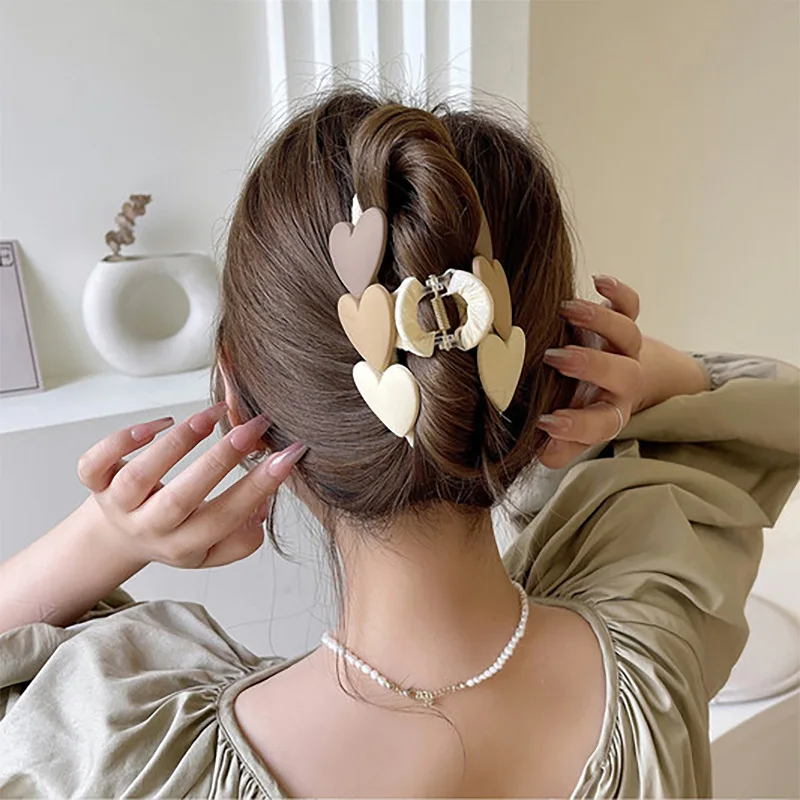 FORWOT Neue Korea Herz Form Acryl Haar Krallen Krabben Große Perle Klaue Clips für Frau Mädchen Bad Haarspange Dame Mode kopfschmuck – Detail 1