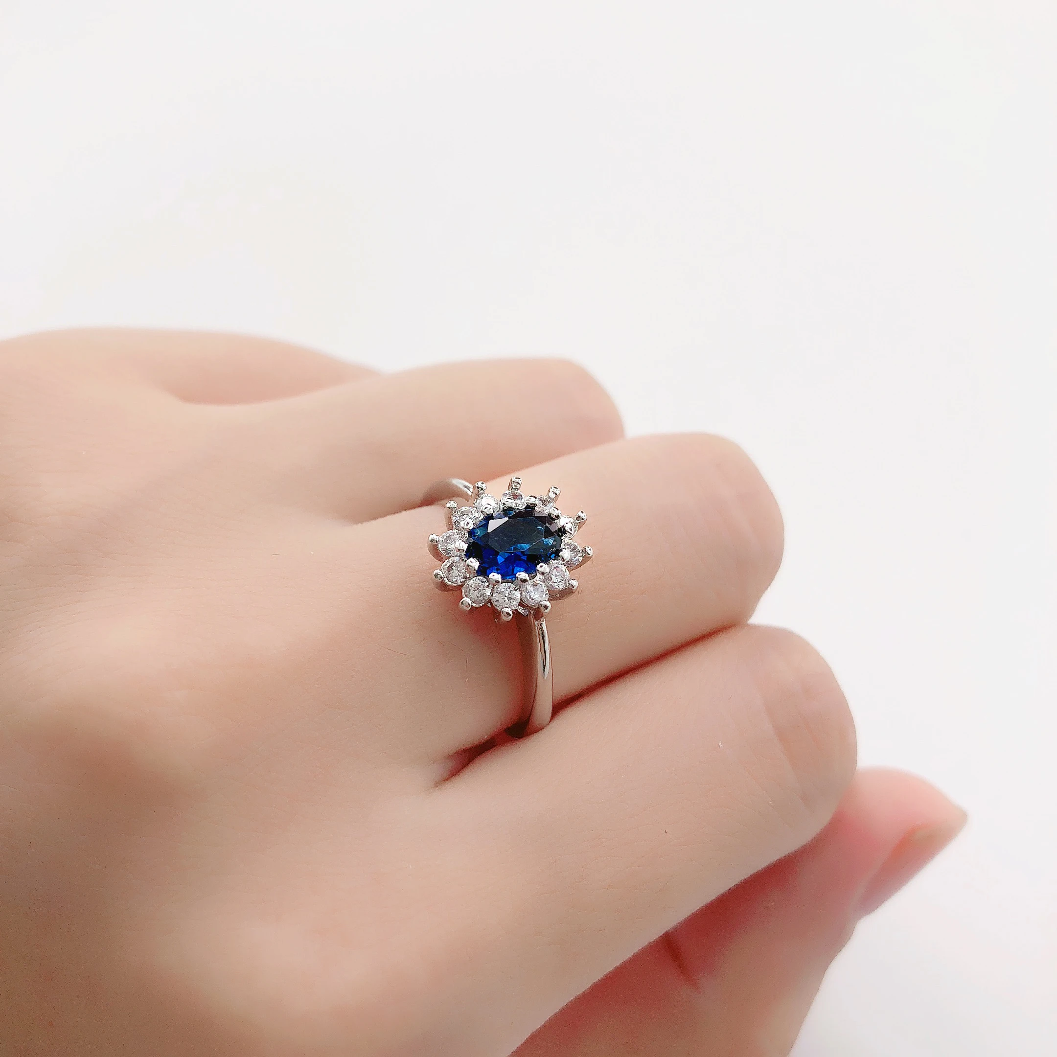 Silver Ring Wedding Rings Finger Rings Womens Ring Ring Jewelry Signet Ring Diana Ring For Women Princess Style Blue Crystal Zircon