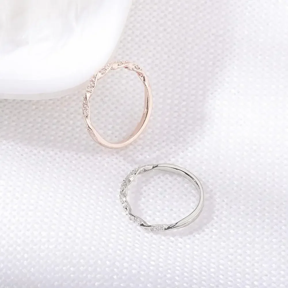 Wedding Rings Womens Ring Jewelry Rings Ring Jewelry Fashion New Trendy shiny Rhinestone Chic Twist Ring Geometric Alloy Gold Rose Color for Women Jewelry Elegant Wedding Rings