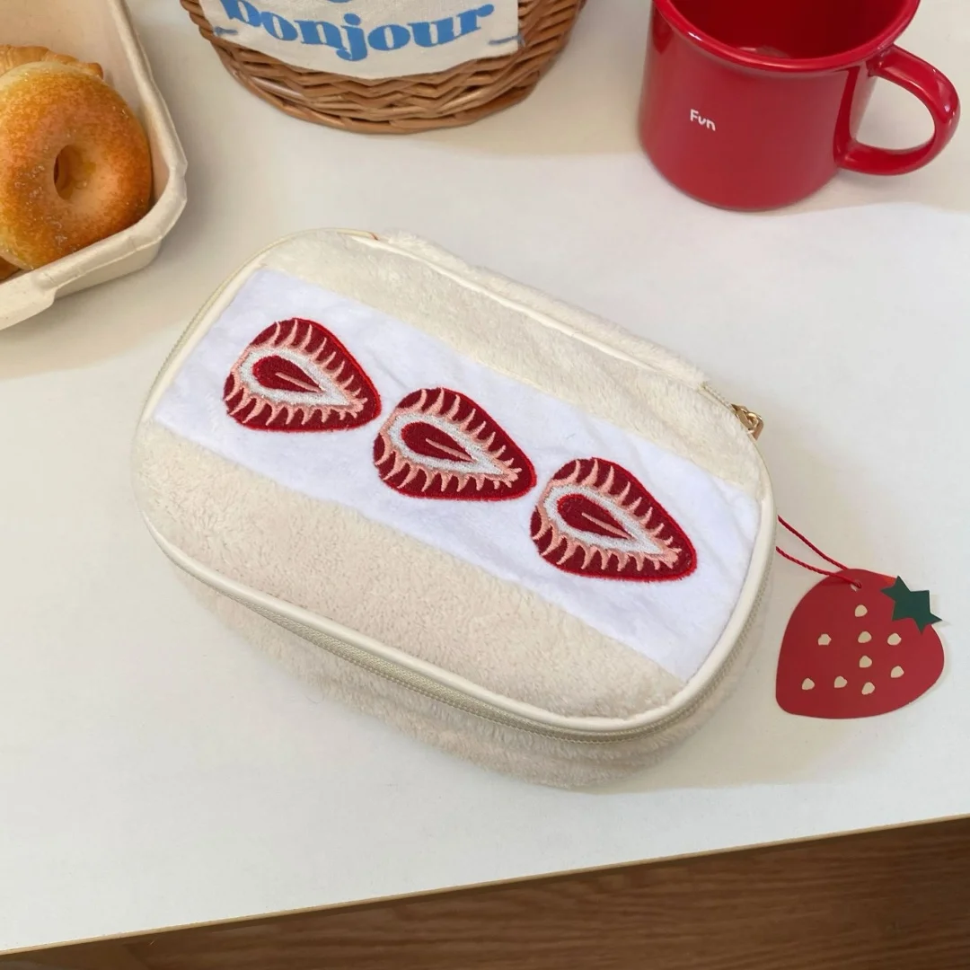 Große Kosmetiktasche Aus Plüsch Für Damen Erdbeer Design_voghion.com