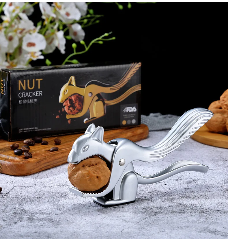 

High-quality squirrel-shaped walnut clip zinc alloy multifunctional nut walnut clip walnut pliers