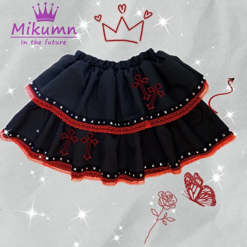 

Women Gothic Skirt Harajuku Punk Style Metal Rivet Lace Lolita Mini Skirt Y2K Skirt Summer Streetwear Black Sexy Pleated Skirts