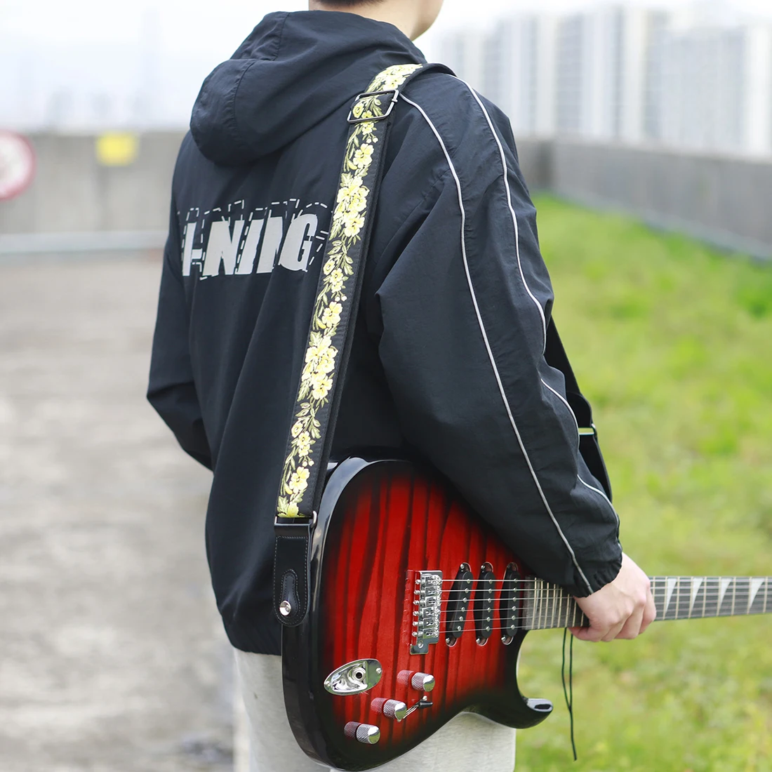 Gitarrengurt Bass Baumwolle Leder Stickerei Riemen Verstellbarer Umhängegurt mit Plektrum Elektrische Akustikgitarre Bass Zubehör – Detail 22