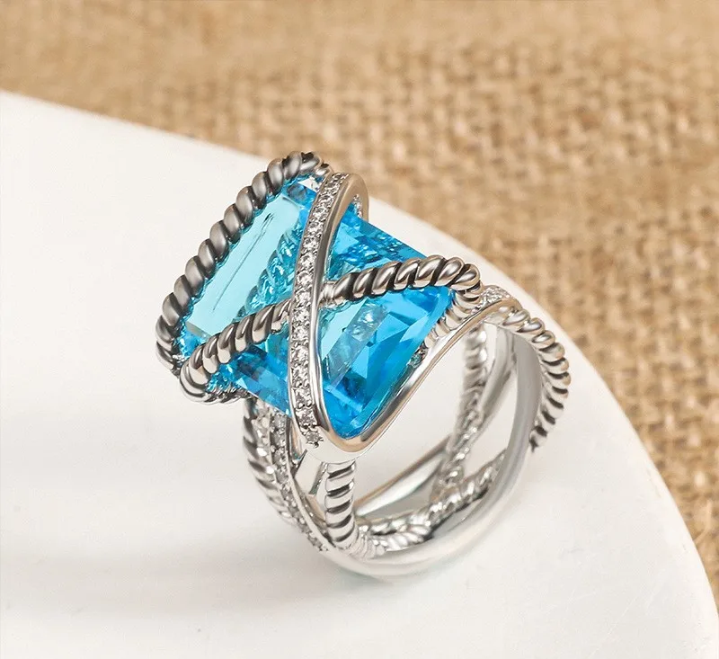 European and American Fashion and Popular Zircon Inlaid Cable Fried Dough Twists Ring