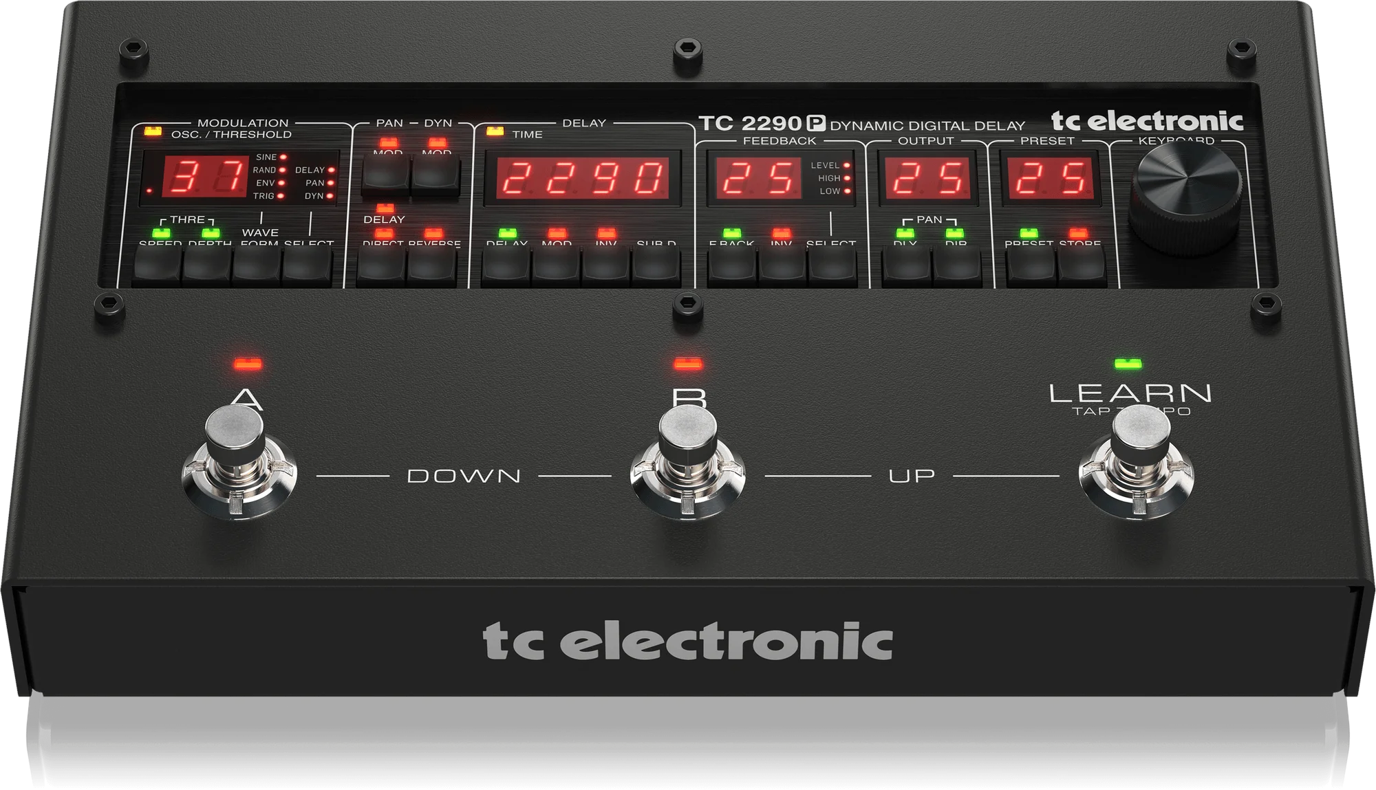 TC Electronic Pedal의 전설적인 2290 다이나믹 디지털 딜레이의 재발행, 128개의 프리셋, 3개의 풋스위치 2290 P DYNAMIC DIGITAL DELAY