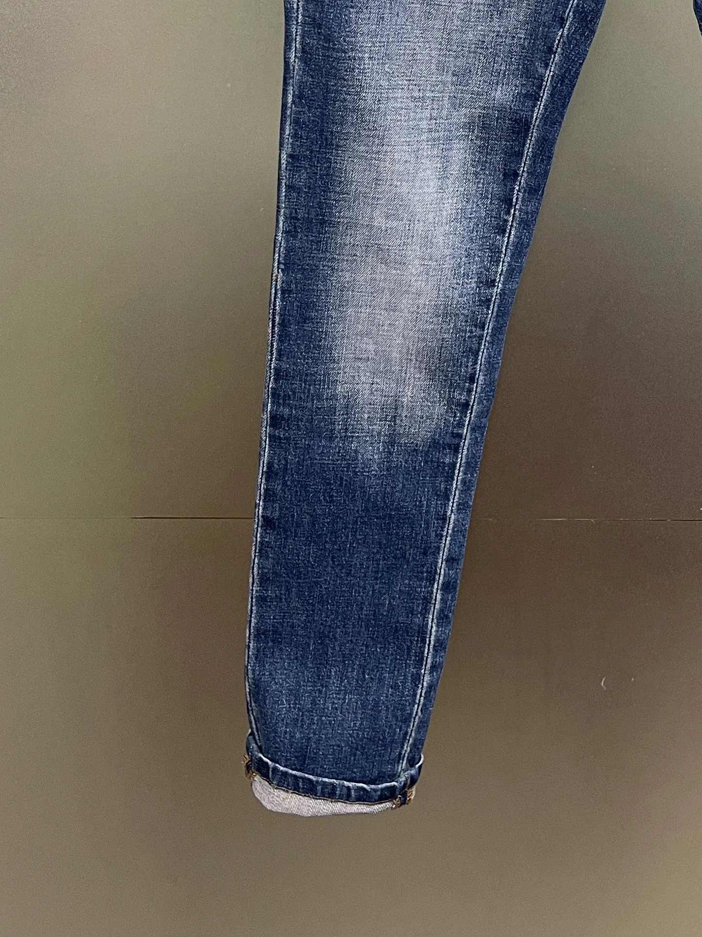 Spring/Summer 2024 New D2 Jeans Trendy Men Washing Print Roll Pant Feet Paint Slim Small Feet Dark Blue Jeans Men