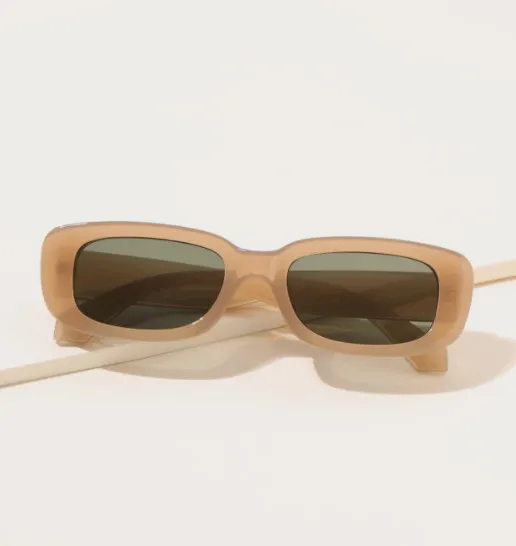 Chic Vintage-Inspired Green Square Sunglasses with UV400 Protection
