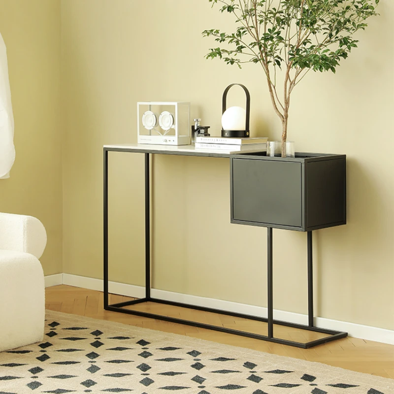 

Light luxury and creative modern foyer. The entrance is extremely narrow and against the wall, with a marble foyer