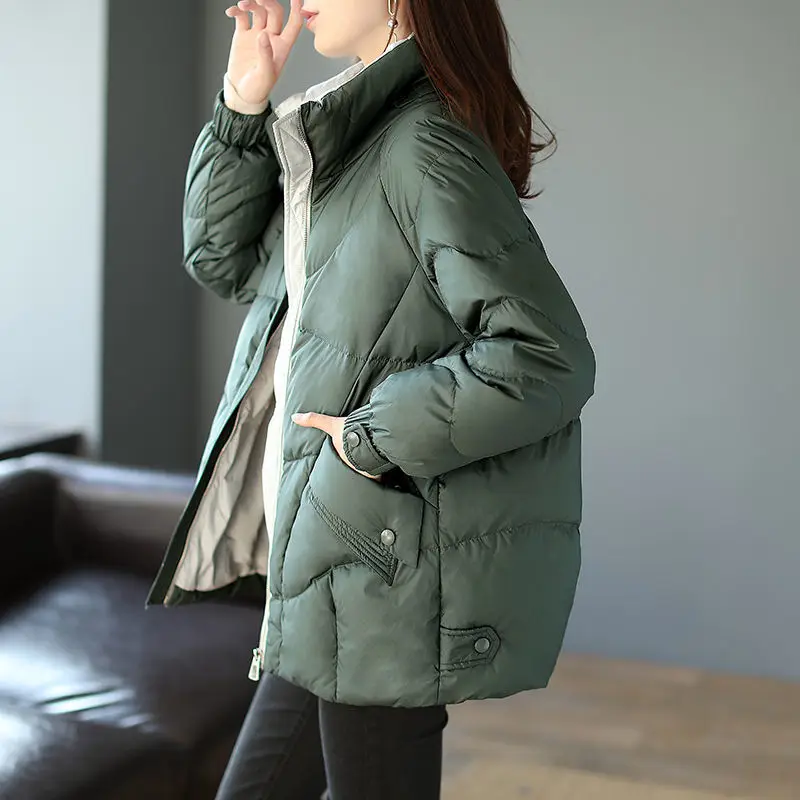 Рисунок 2 - Женская свободная куртка с воротником-стойкой