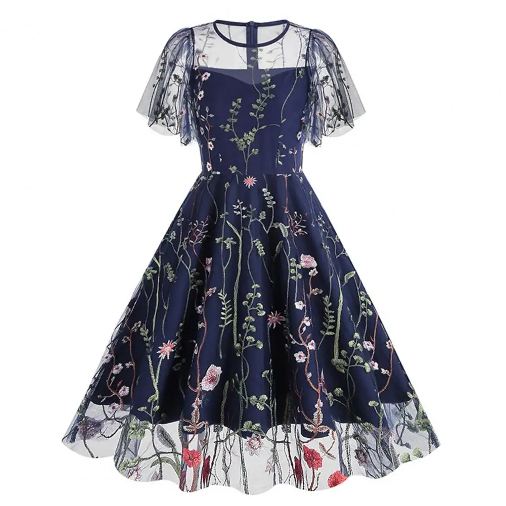 

2024 New Elegant Lace Evening Party Women V-neck Dress Ladies Vintage Big Swing Midi Dress Halloween Long Dress