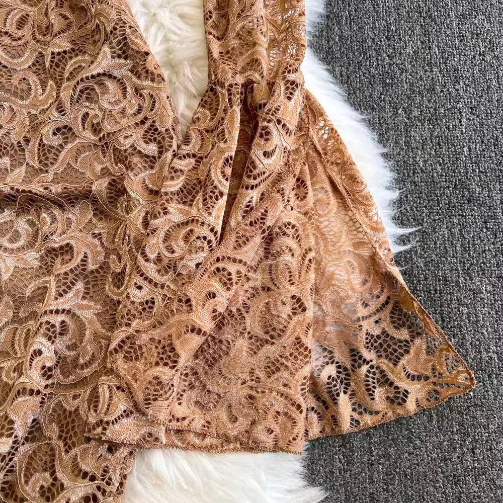 فستان دانتيل رسمي كم واسع