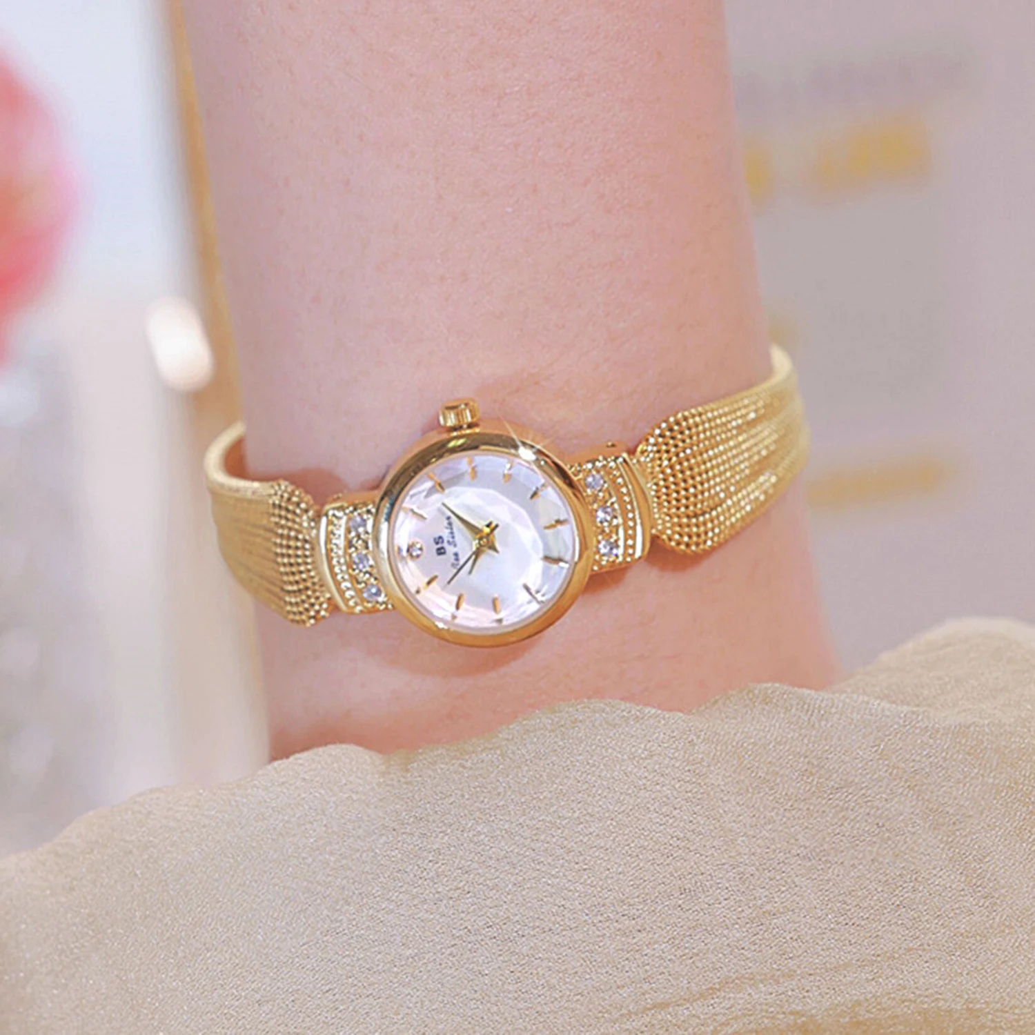 Top Brand Watches For Women Diamond Golden Quartz New Women's Gold Watch Fashion Dress Lady Female Small Wristwatch Gifts 4