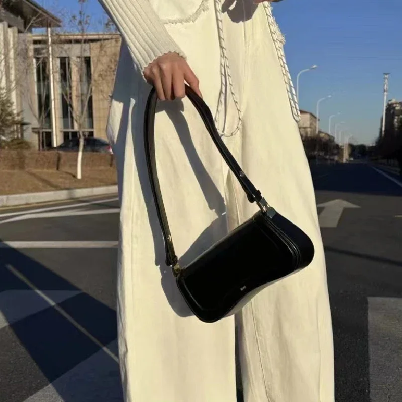 Merk handtassen voor vrouwen pudding dames leer motorfiets schouder cross body tas retro dames tassen mode met doos_voghion.com