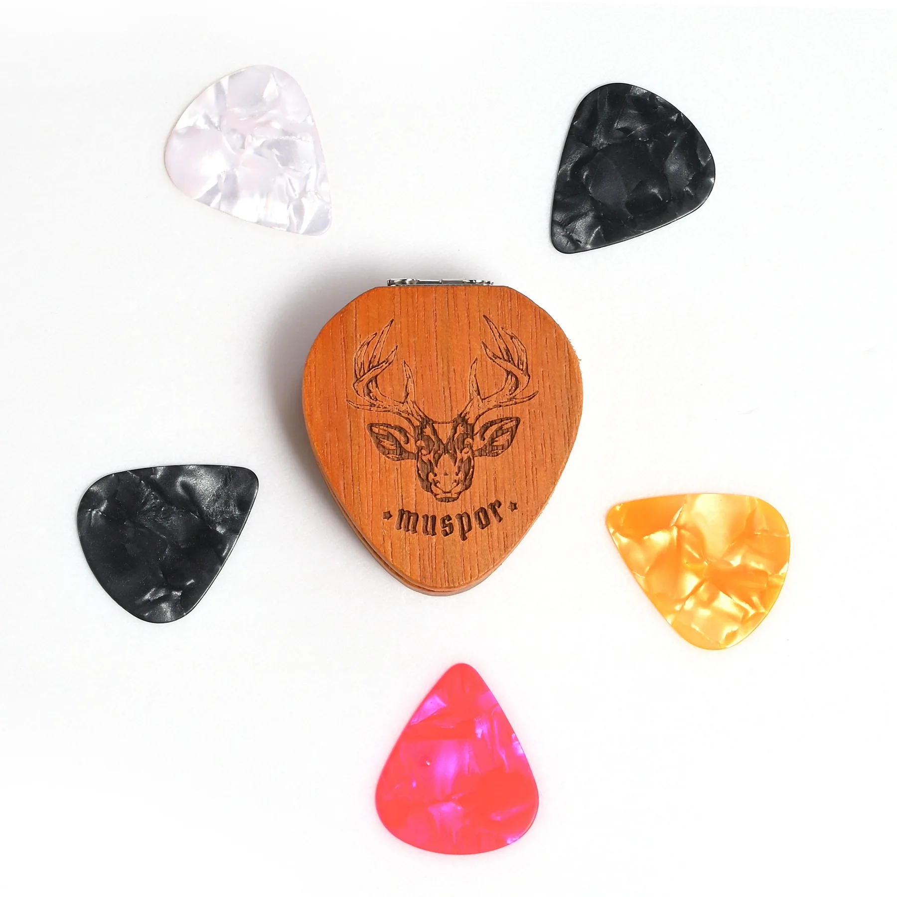 

5pcs Mahogany Guitar Picks Classical Triangle Guitar Picks with Organizer Storage Box Color Random Guitar Accessories Gifts