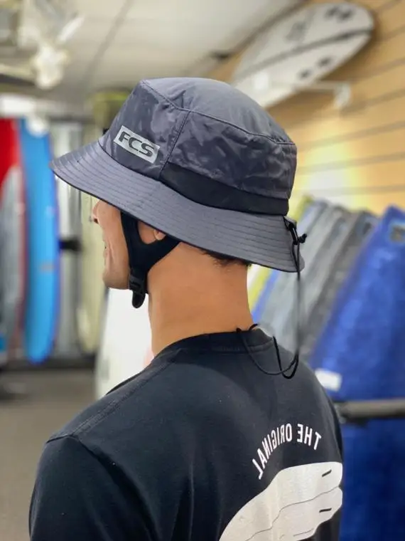 ESSENTIAL SURF BUCKET HAT