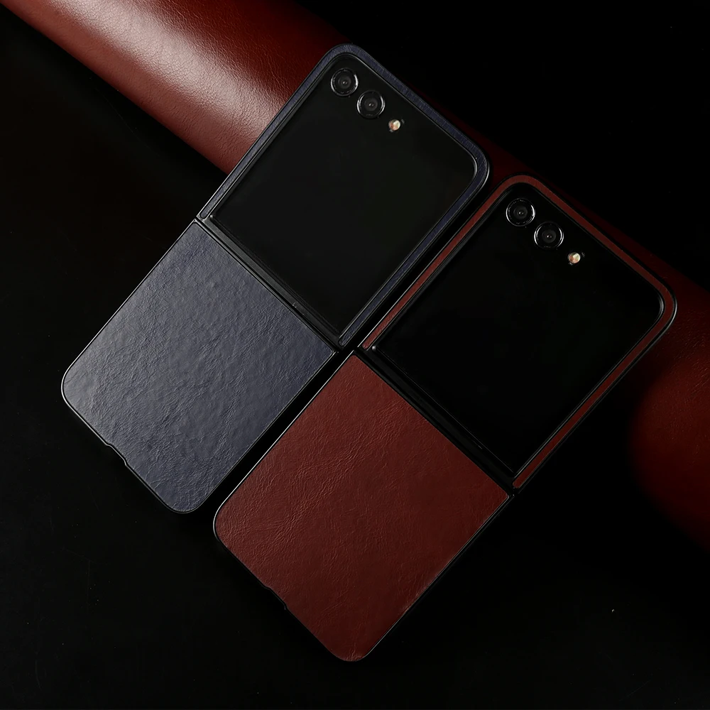 Premium Genuine Leather Phone Case with Vintage Oil Wax Pattern for Motorola Razr 50 Ultra