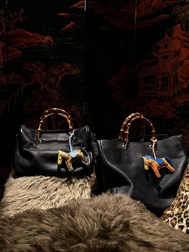 2024 New fashion Women's soft leather Retro Fashion High-grade Single crossbody Messenger Bag Bamboo handle Bag Shoulder Purse