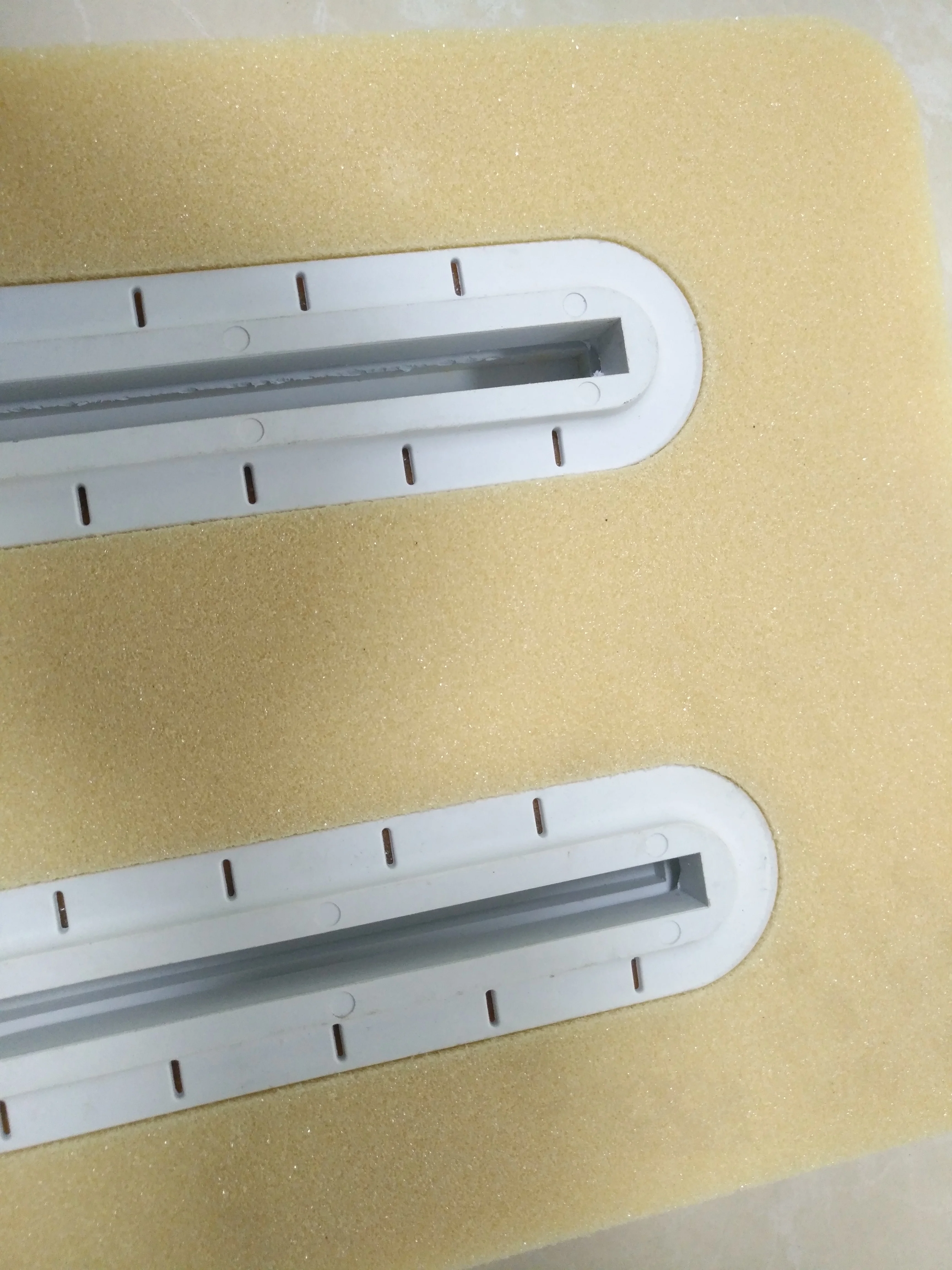Surfboard Foil Box Hydrofoil PVC Foam Box Stable Great Water Pressure Withstanding Hydrofoil Mount Track Rail for Surfing