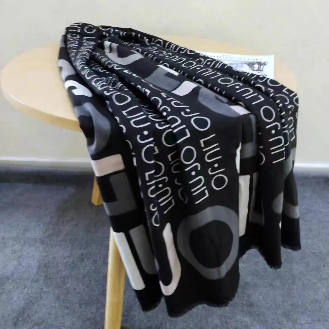 Italian liujo autumn and winter thick letter thick scarf shawl dual use winter accessories tartan scarf women chiffon scarf knitted scarf