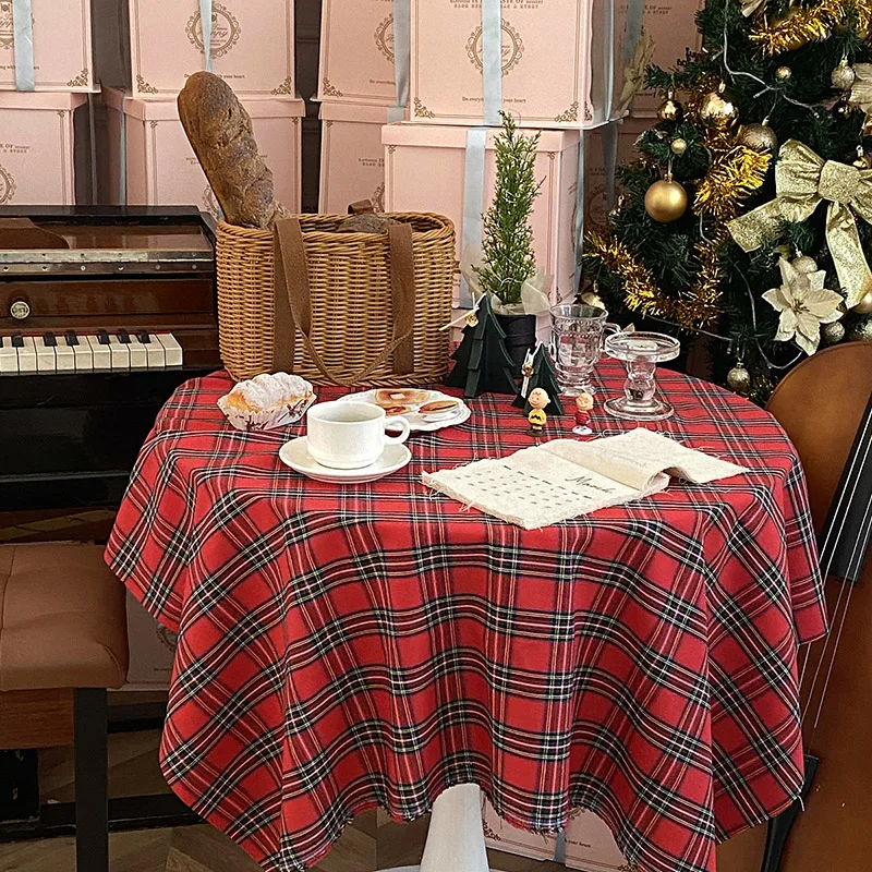 Description Picture 3 of itemChristmas Plaid Tablecloth Xmas Red Green Rectangle Party Table Cloth Vintage Dining Table Cloth 2025 New Year Home Party Decor