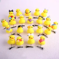 Dessin animé drôle enfants 3D petit canard jaune en peluche épingle à cheveux mode Animal bec de canard pince accessoires chapeaux cadeau en gros 1
