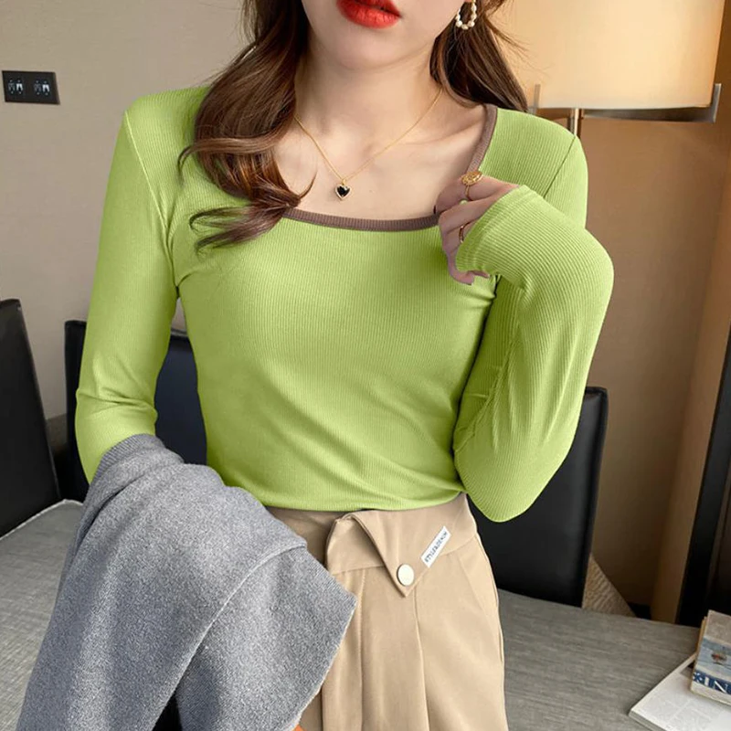 square collar green