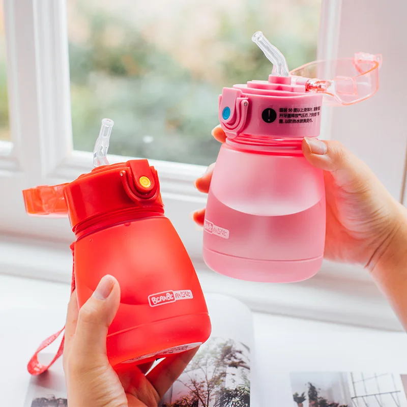 

Kids Water Sippy Cup Creative Cartoon Baby Feeding Cups with Straws Leakproof Water Bottles Outdoor Portable Children's Cups